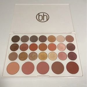 Nouveau neutrals shadow blush palette
